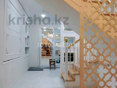 Дом · 5 комнат · 170 м², Нурсат - 16 61 — Напротив гипермаркет Дина за 50 000 〒 в Уральске