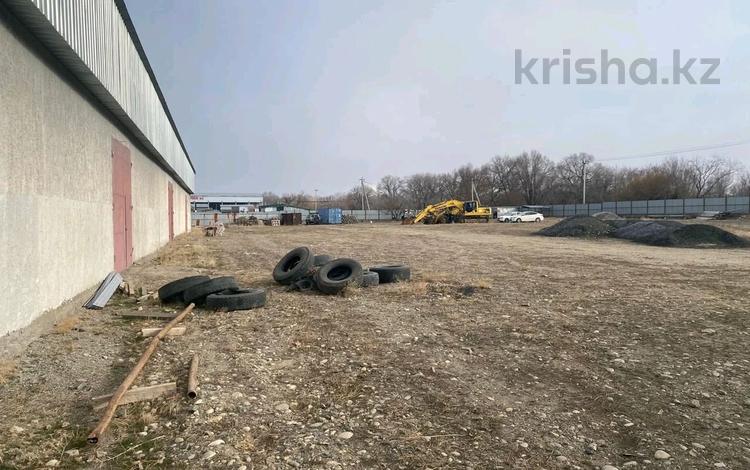 Өнеркәсіптік база · 40 сотық, Медеу 47/2, бағасы: 2.1 млн ₸ в Талдыкоргане, мкр Болашак — фото 2