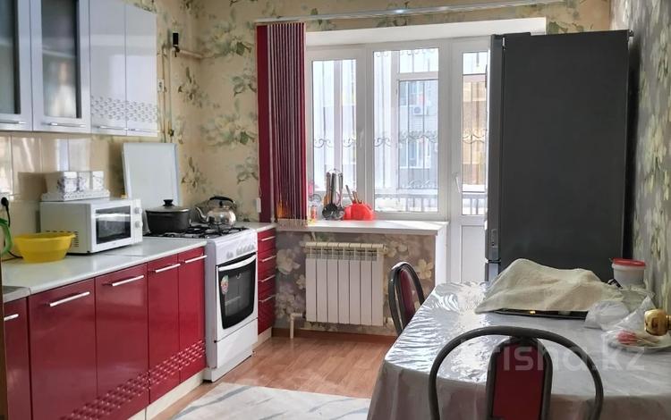 2-комнатная квартира · 59 м² · 1/6 этаж, мкр. Алтын орда за 21.5 млн 〒 в Актобе — фото 2