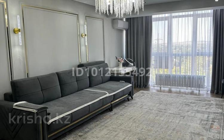 3-бөлмелі пәтер · 100 м² · 8/10 қабат, ул. Толе би 285/8, бағасы: 69 млн ₸ в Алматы, Ауэзовский р-н — фото 2