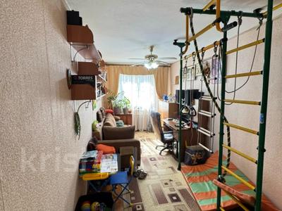 3-комнатная квартира · 58 м² · 1/5 этаж, Жабаева за ~ 17.3 млн 〒 в Петропавловске