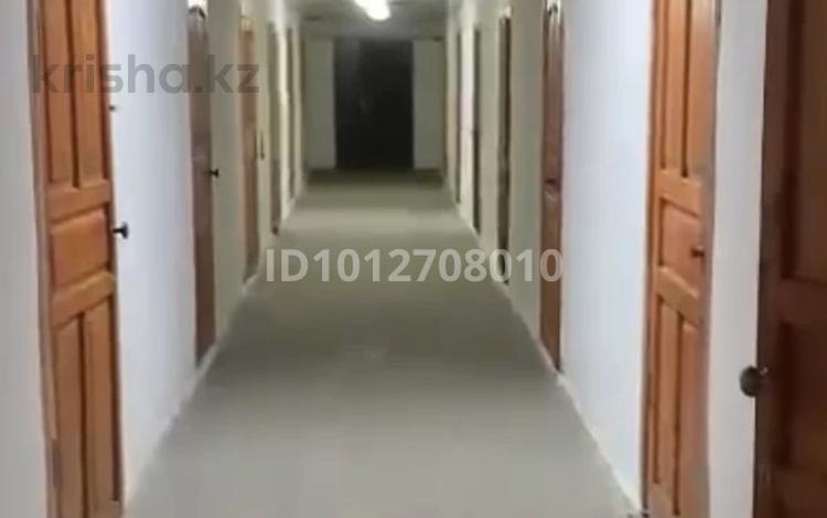 12 бөлме · 400 м² · 1 қабат, Кагазбанва 4 — Возли мед колледжа, бағасы: 7 000 ₸ в Шелек — фото 4