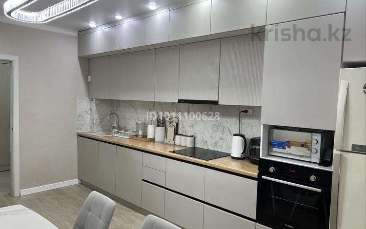 3-комнатная квартира · 102.6 м² · 3/5 этаж, 35-ый квартал за 75 млн ₸ в Семее — фото 2