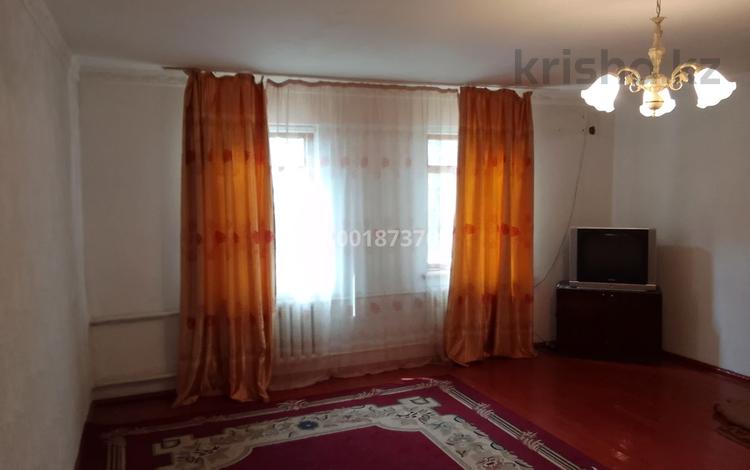 Дом · 7 комнат · 200 м², Яссави 54 — Ходжанова за 35 000 ₸ в Кентау — фото 8