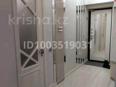 3-комнатная квартира · 63 м² · 10/12 этаж, Пр. Абая 216 — Ледовый дворец. Ост. 8-я школа за 23 млн 〒 в Уральске