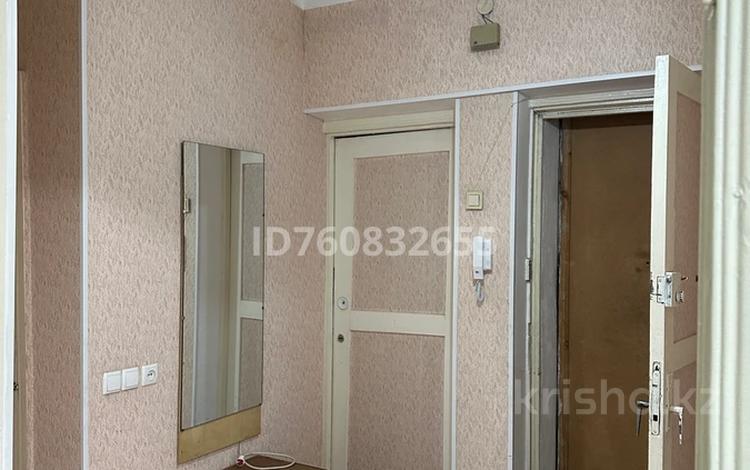 2-бөлмелі пәтер · 25 м² · 2/5 қабат, Айтеки би 26, бағасы: 9 000 ₸ в Таразе — фото 2