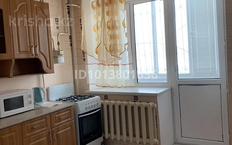 3-бөлмелі пәтер · 81 м² · 1/5 қабат, мкр Астана, бағасы: 250 000 ₸ в Уральске — фото 2