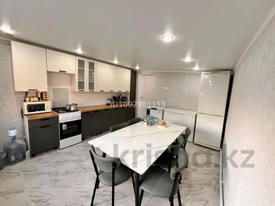 Отдельный дом · 4 комнаты · 103 м² · 6 сот., мкр Шанхай, Наби Жаксыбаева 132 за 27 млн 〒 в Актобе