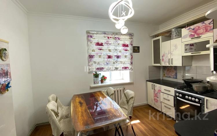 3-комнатная квартира · 72 м² · 5/5 этаж, Мкр Арай-2 3 за 18.5 млн ₸ в  — фото 2
