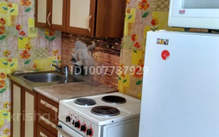 1-комнатная квартира · 33 м² · 4/6 этаж, ул. Нурсултана Назарбаева 161 за 180 000 ₸ в Петропавловске — фото 4