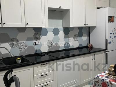 2-комнатная квартира, 60 м², 8/10 этаж помесячно, Бокейхана 25 v — Ф. Онгарсыновой за 220 000 〒 в Астане, Есильский р-н