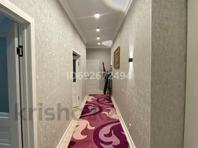 2-комнатная квартира, 67 м², 2/17 этаж, Аль-Фараби 11 за 41 млн 〒 в Астане, Есильский р-н