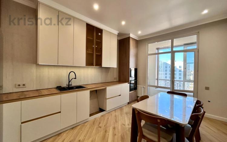 4-комнатная квартира · 140 м² · 11/12 этаж, Жумекен Нажимеденов 28 — Дизайнерский ремонт ! за 96 млн ₸ в Астане, Сарайшык р-н — фото 2
