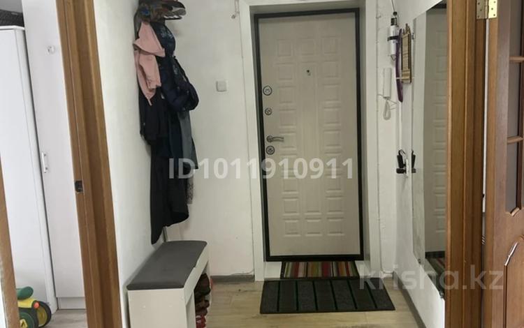 3-бөлмелі пәтер · 61.1 м² · 3/5 қабат, ул. Мажита Джандильдинова 100, бағасы: 17.5 млн ₸ в Кокшетау — фото 2