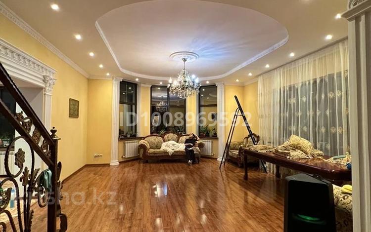 Отдельный дом · 8 комнат · 270 м² · 8.5 сот., Бейбарыс 22 — Район Автопарк за 600 000 〒 в Каскелене — фото 2