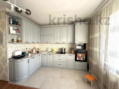 4-бөлмелі пәтер · 106 м² · 8/9 қабат, Сауран 9, 9а, 9Б — пересечение Сауран и Жанибек Керей, бағасы: 58 млн ₸ в Астане, Есильский р-н
