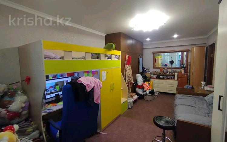 2-комнатная квартира · 41.7 м² · 3/9 этаж, Ермекова 62 за 15 млн ₸ в Караганде, Казыбек би р-н — фото 2