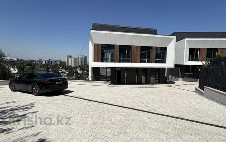 5-комнатная квартира · 260 м² · 1 этаж, топоркова 30 за 260 млн ₸ в Алматы, Бостандыкский р-н — фото 2