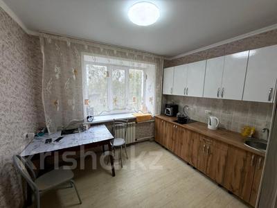 2-комнатная квартира · 55 м² · 1/5 этаж, Заводская 23 за 9.5 млн 〒 в Петропавловске