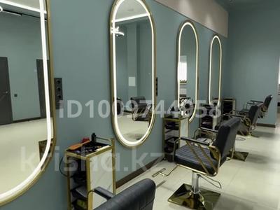 Салоны красоты · 210 м², бағасы: 90 млн ₸ в Актау, 19А мкр