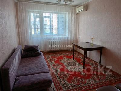 3-комнатная квартира · 60 м² · 5/5 этаж, мкр 5, Есет батыра 154 — Остановка Детские товары за 150 000 〒 в Актобе