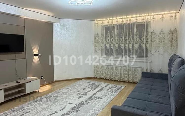 1-комнатная квартира · 50 м² · 2/5 этаж, мкр Думан-2 10 за 200 000 ₸ в Алматы, Медеуский р-н — фото 2