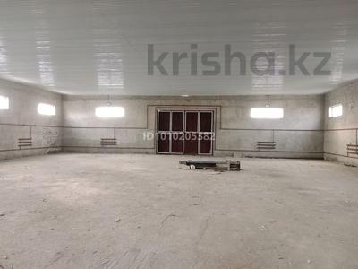 Еркін, кеңселер, дүкендер мен бутиктер, қоймалар · 5000 м², бағасы: 2 000 〒 в Актау