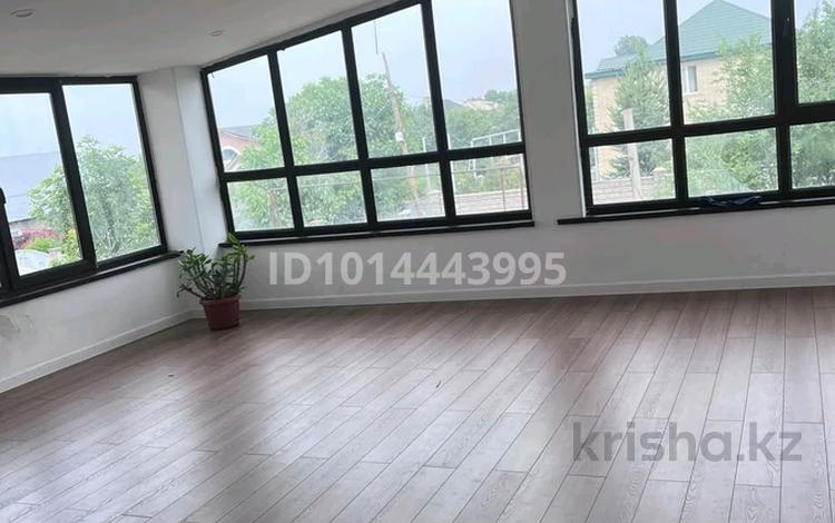 Үйдің бір бөлігі · 12 бөлме · 500 м² · 10 жүзд., Желтоқсан 10 — Аубая Байгазиева, бағасы: 92 млн ₸ в Каскелене — фото 2