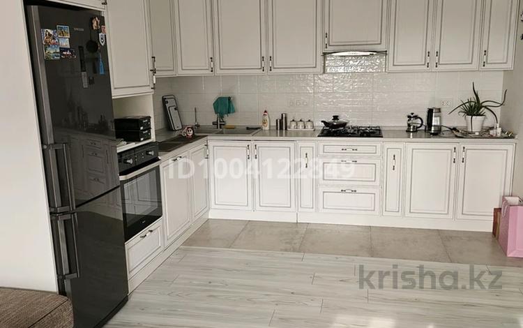 3-комнатная квартира · 105 м² · 4/7 этаж, Алдабергена Сарсенбаева 8Б — Район Городского Налогового Комитета и магазина "Абди" за 53 млн ₸ в Таразе — фото 2