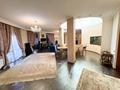 6-бөлмелі пәтер · 400 м² · 6/6 қабат, Есенберлина 155, бағасы: 285 млн ₸ в Алматы, Медеуский р-н