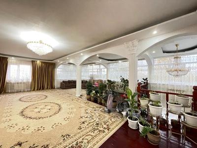 Отдельный дом • 7 комнат • 305 м² • 10 сот., Аханова 74 за 140 млн 〒 в Алматы, Наурызбайский р-н
