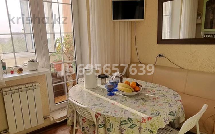 2-комнатная квартира · 54 м² · 5/5 этаж, мкр 8 62/2 — 101стр.бригады за 15.5 млн ₸ в Актобе — фото 2