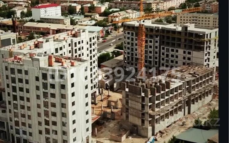 1-комнатная квартира · 43 м² · 7/9 этаж, Жамбыла 162 за 18 млн 〒 в Таразе — фото 2
