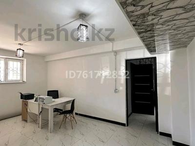 Свободное назначение, офисы, склады, салоны красоты, образование, развлечения, конференц-залы, кабинеты и рабочие места, студии · 30 м² за 50 000 〒 в Атырау, мкр Береке