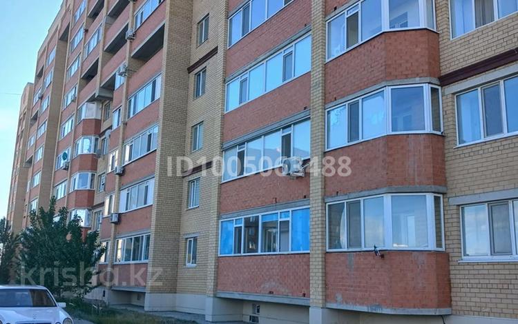 2-бөлмелі пәтер · 57 м² · 6/9 қабат, Нур Актобе 13 — Возле детсад Умай, дина, бағасы: 12 000 ₸ — фото 9