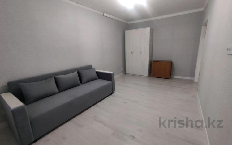 3-комнатная квартира, 80 м², 7/7 этаж помесячно, Маметова 10