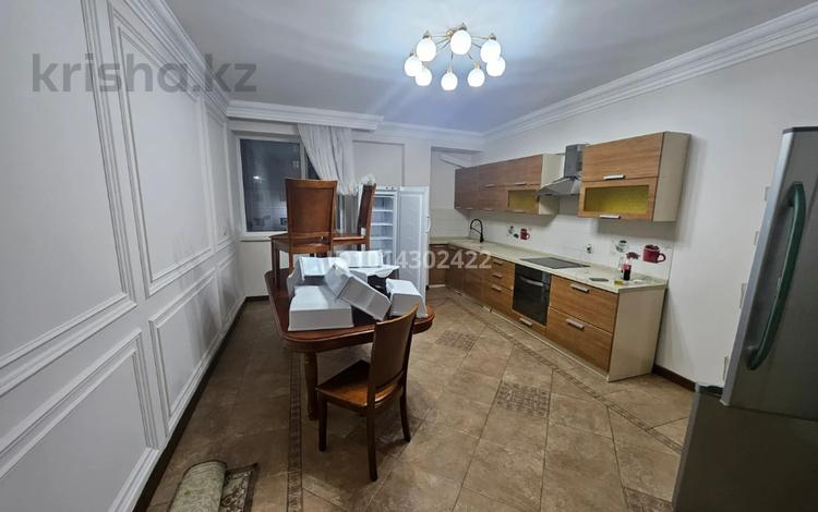 4-комнатная квартира · 187 м² · 2/10 этаж, Алихан Бокейхан 2 за 900 000 ₸ в Астане — фото 2