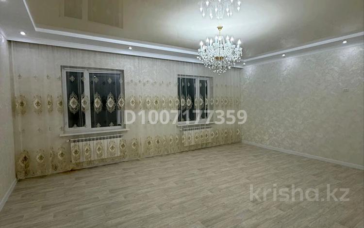 Часть дома · 6 комнат · 200 м² · 1000 сот., жилой массив Кызылжар, Едил - жайык 8 — Участок 335 за 45 млн 〒 в Актобе — фото 2