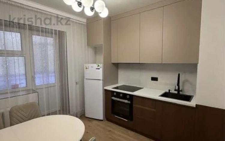 2-комнатная квартира · 58 м² · 5/12 этаж, Абая 165 за 380 000 ₸ в Алматы, Алмалинский р-н — фото 2