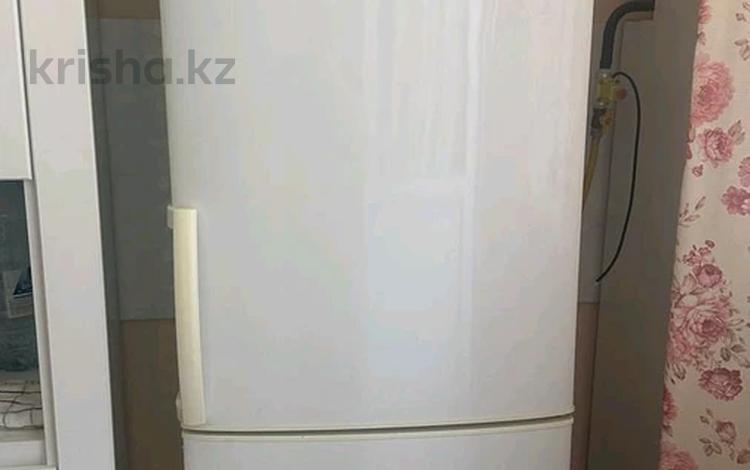 3-бөлмелі пәтер · 80 м² · 1/3 қабат, "Шығыс 2" ш/а. 160, бағасы: 150 000 ₸ в Актау, мкр "Шыгыс 2" — фото 2