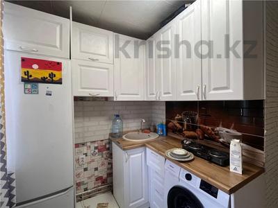 2-комнатная квартира · 42 м² · 1/5 этаж, Майкудук, 12й микрорайон за 20 млн ₸ в Караганде, Алихана Бокейханова р-н