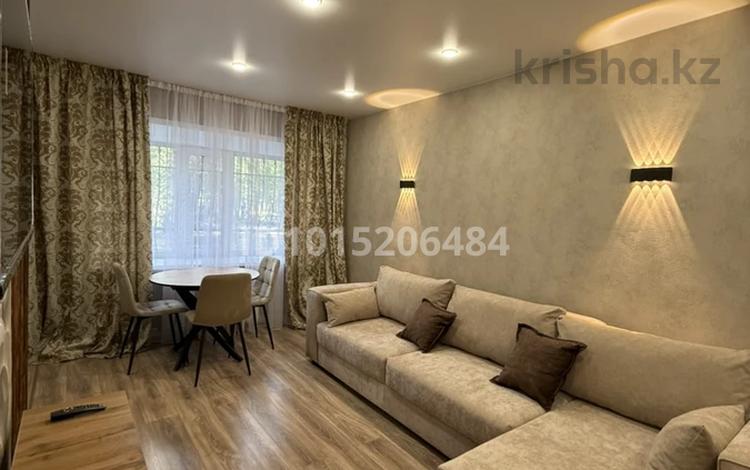 3-бөлмелі пәтер · 56 м² · 1/4 қабат, Жаңа қала ш/а., Ермекова 47, бағасы: 350 000 ₸ в Караганде, Казыбек би р-н — фото 2