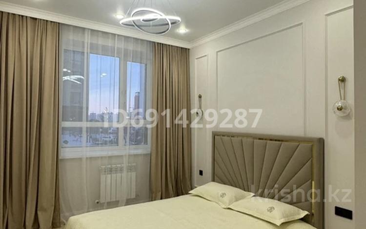 2-комнатная квартира · 40 м², Мухамедханова 12 за 250 000 ₸ в Астане, Нура р-н — фото 2