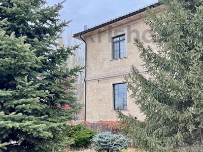 Отдельный дом · 6 комнат · 600 м² · 25 сот., Генерала арстанбекова 6 за 600 млн 〒 в Костанае