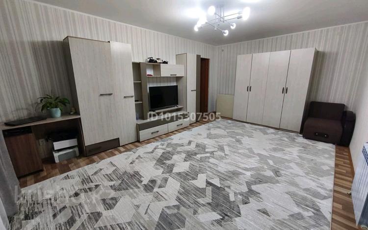 1-комнатная квартира · 42 м² · 4/4 этаж, Северный 5/10 за 13.2 млн ₸ в  — фото 2