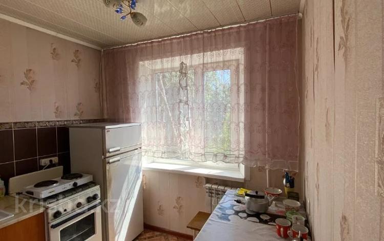 3-комнатная квартира · 62 м² · 4/5 этаж, Майкудук, 14й микрорайон 1 за 12 млн ₸ в Караганде, Алихана Бокейханова р-н — фото 3
