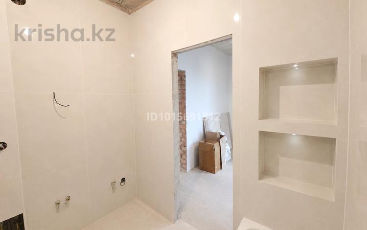 2-комнатная квартира · 62 м² · 8/9 этаж, Е 181 4 за 36 млн ₸ в Астане, Есильский р-н — фото 2