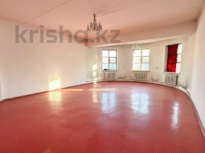 Жеке үй · 10 бөлме · 336 м² · 10 сот., Айтыкова 19, бағасы: 40.8 млн 〒 в Талдыкоргане