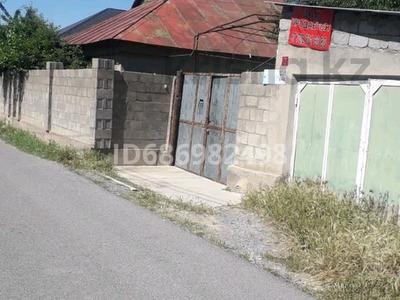 Продажа домов и дачи в Туркестанской обл.: Отдельный дом · 10 комнат · 107.5 м² · 9 сот., Молдагулова 2 — Джамбула за 37 млн 〒 Отдельный дом · 10 комнат · 107.5 м² · 9 сот., Молдагулова 2 — Джамбула за 37 млн 〒 в Карасу
