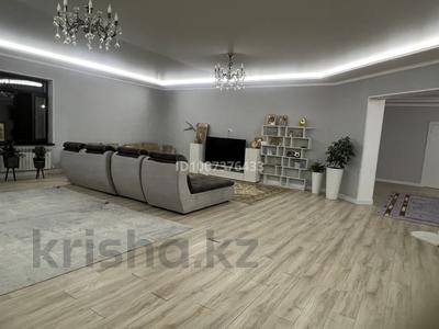 Дом · 4 комнаты · 440 м², Кокбастау — Макашева, 500 м от Ташкентской за 100 000 〒 в Каскелене